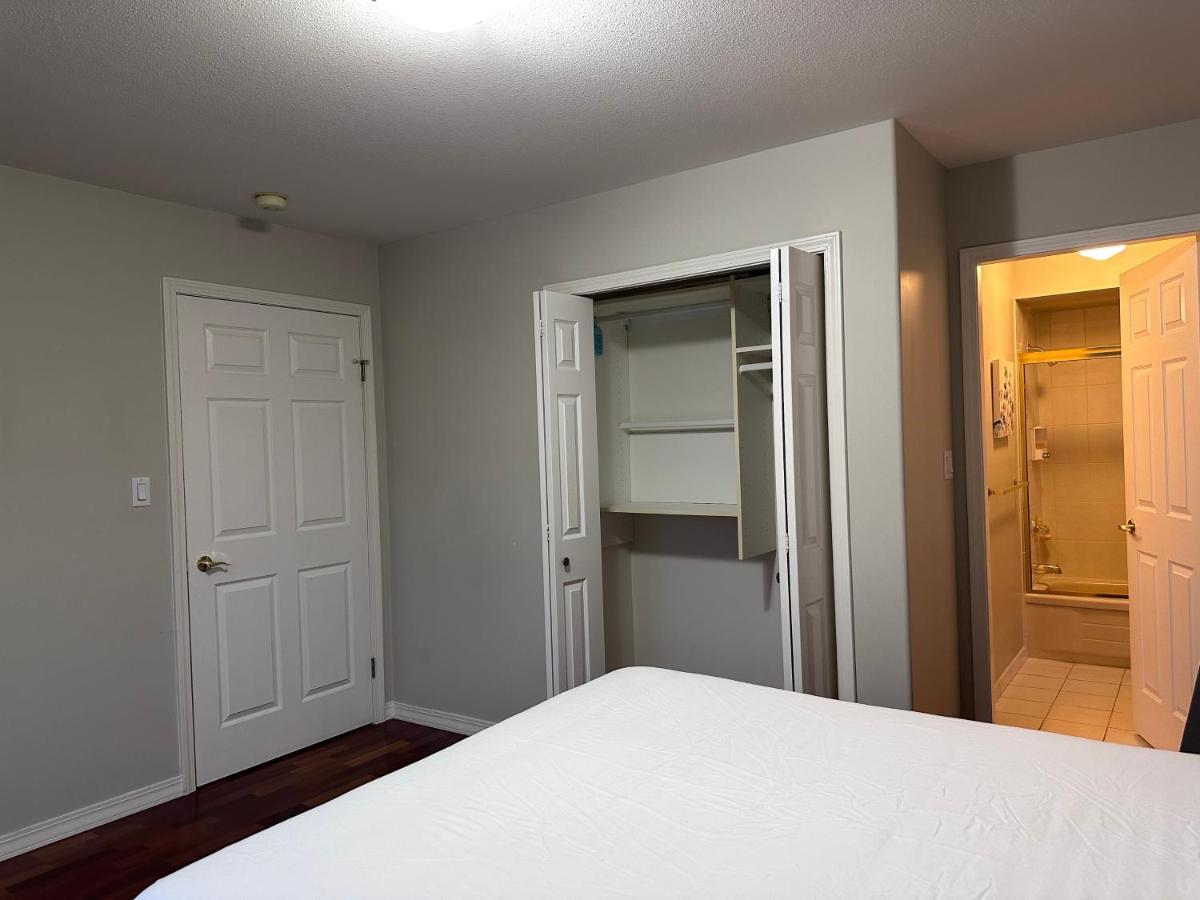 C And D Cozy Bedroom Vancouver Kültér fotó